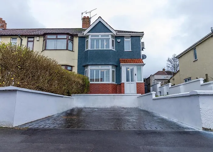 Holiday home Luxury 2-bedroom House