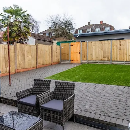 Luxury 2-bedroom House Bristol